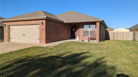 1903 Messick Ct, Siloam Springs, AR 72761