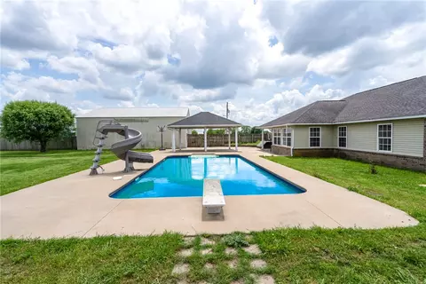 11354 Morris Maxwell Ln, Gentry, AR 72734