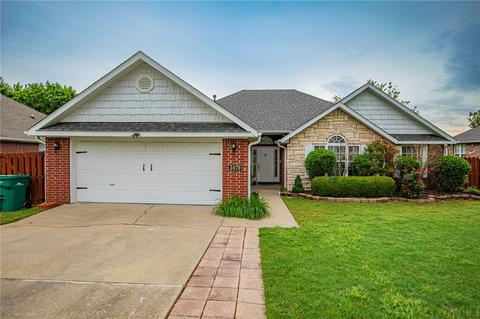 3479 Acorn Falls Ln, Springdale, AR 72764