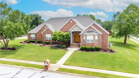 5409 E Saddleridge Dr, Fayetteville, AR 72703