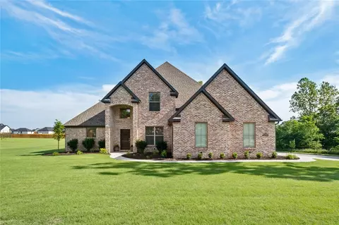 14209 Cayenne Cir, Siloam Springs, AR 72761