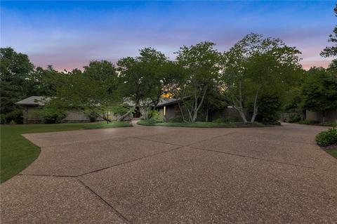 2455 E Boston Mountain View Rd, Fayetteville, AR 72701