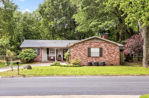 1111 Elm St, Fayetteville, AR 72703