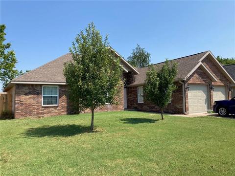 509 Maci Ct, Siloam Springs, AR 72761