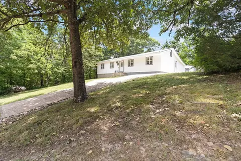 562 Archie Rd, Winslow, AR 72959