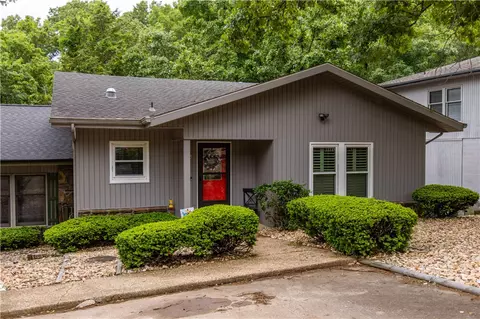 36 Abingdon Ln, Bella Vista, AR 72715