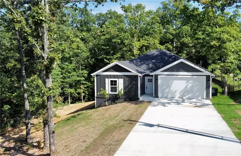 6 Callander Ln, Bella Vista, AR 72715
