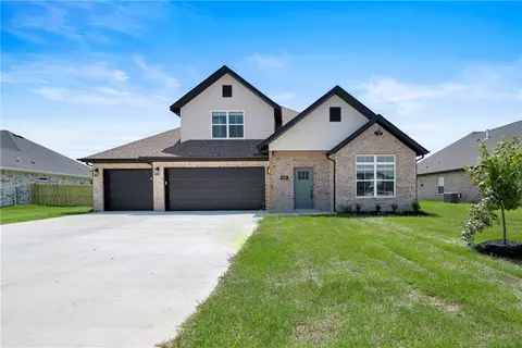 869 Bellagiola Ave, Tontitown, AR 72762