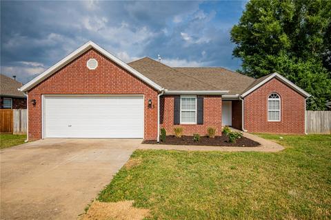 513 Ash St, Lowell, AR 72745