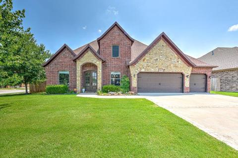 4501 SW Swinton Dr, Bentonville, AR 72712