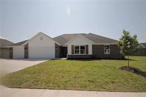 612 Hayden James St, Prairie Grove, AR 72753