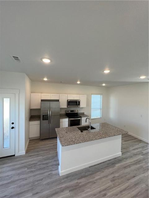 960 Illinois Ave, Centerton, AR 72719 photo 4