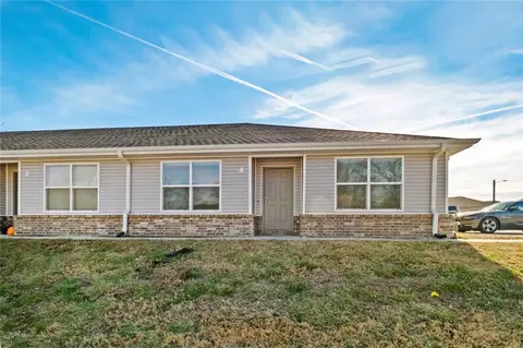 637 Hidden Springs Dr, Decatur, AR 72722