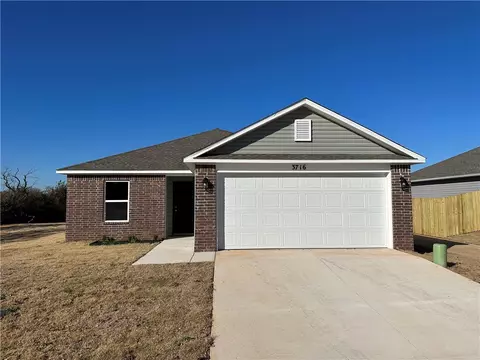 3716 S 2nd Pl, Rogers, AR 72758