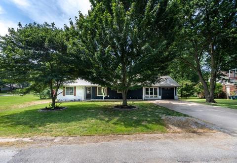 22531 Westwood Dr, Siloam Springs, AR 72761