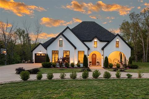 3626 E Skillern Rd, Fayetteville, AR 72703