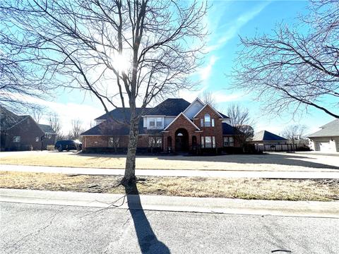 6728 Wells Cir, Springdale, AR 72762