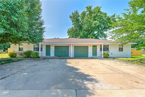 2016-2018 Olive St, Rogers, AR 72756