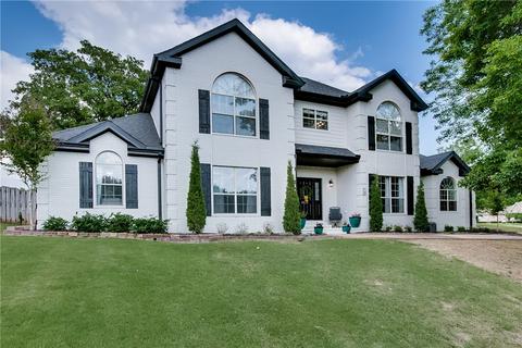 2232 N Aspen Dr, Fayetteville, AR 72703
