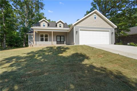 13 Hessle Cir, Bella Vista, AR 72714