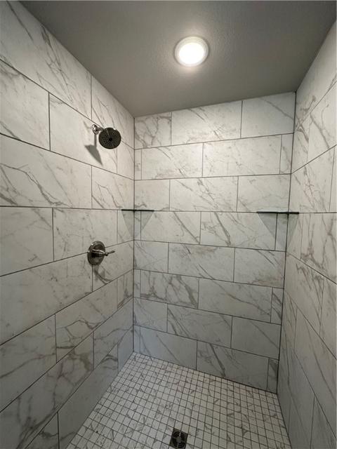 1050 Riverside Dr, Bentonville, AR 72713 photo 8