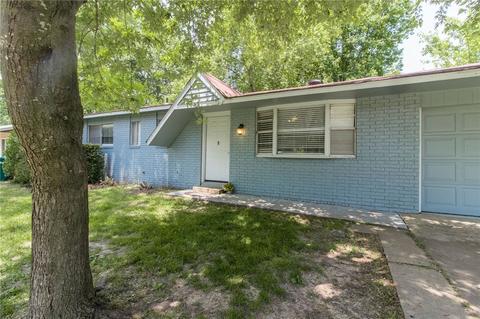 1303 W Sunset Dr, Rogers, AR 72756