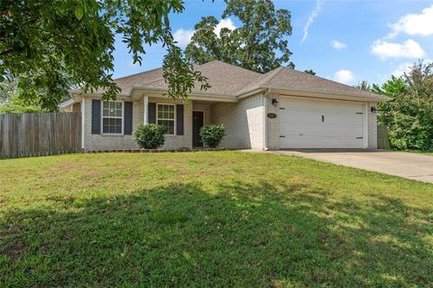 537 Stowers Ave, Elkins, AR 72727
