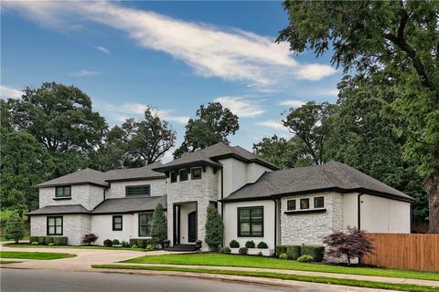 518 Chattin Cir, Bentonville, AR 72712