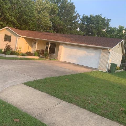 1608 Lela St, Rogers, AR 72758