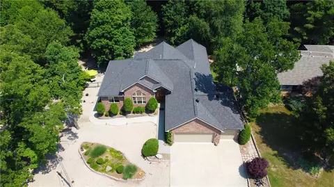10 Dunvegan Ln, Bella Vista, AR 72715