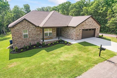 2 Hastings Ln, Bella Vista, AR 72714