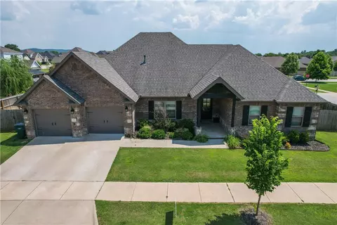 5819 W Cane Hill Dr, Fayetteville, AR 72704