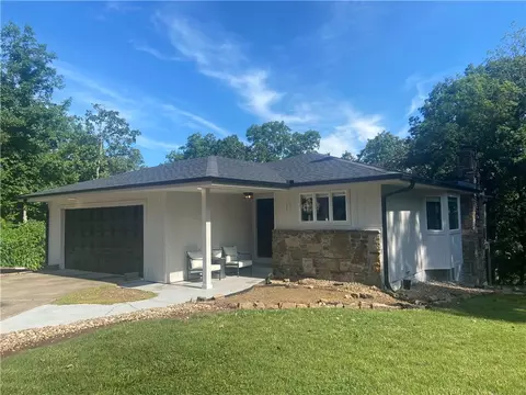 11 Mckenzie Dr, Bella Vista, AR 72715