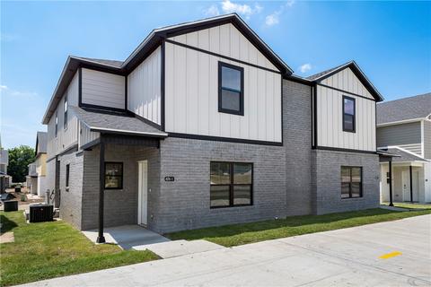 825 South Rupple Road #1 & 2, Fayetteville, AR 72704