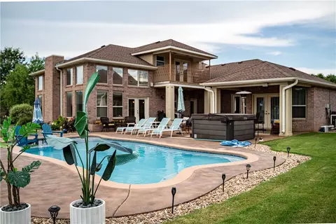 11664 Club House Pkwy, Farmington, AR 72730