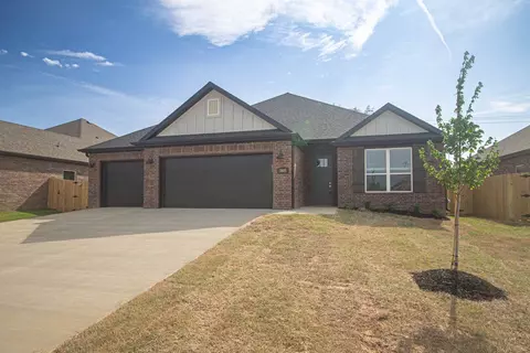 3805 SW Pecan Cir, Bentonville, AR 72713