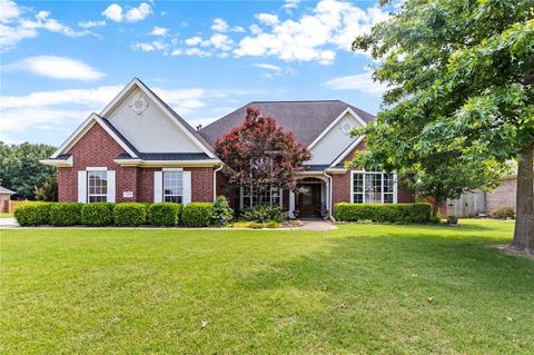 4500 W Hillside Dr, Rogers, AR 72758
