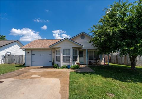 1623 Rosewood Ln, Siloam Springs, AR 72761