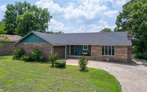 104 Azure Hills Dr, Van Buren, AR 72956