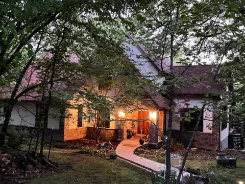 348 County Road 3025, Eureka Springs, AR 72632