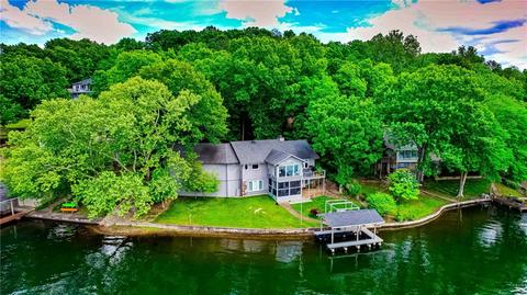 69 Kensington Dr, Bella Vista, AR 72715