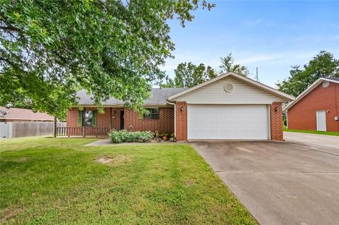 2917 Backus Ave, Springdale, AR 72762