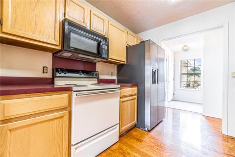 654 Daisy Ln, Springdale, AR 72764 photo 3