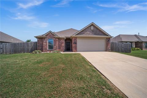 407 W Broadway St, Rogers, AR 72758