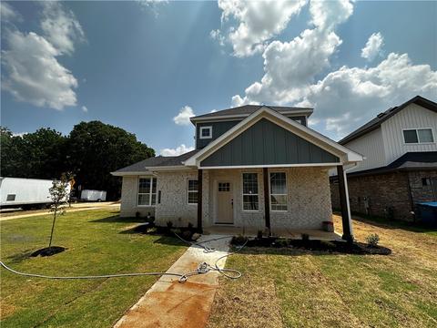 4501 Bison St, Bentonville, AR 72713