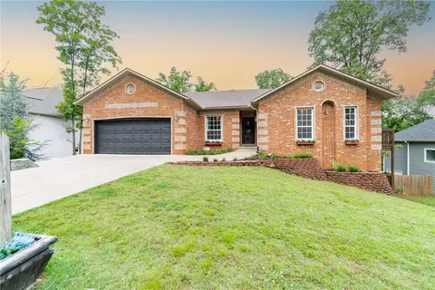 9 Allendale Dr, Bella Vista, AR 72714