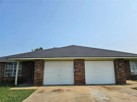 3168 Stagecoach Ave, Springdale, AR 72764