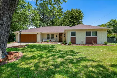 515 Janet St, Springdale, AR 72762