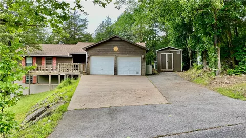 112 Blackfoot Dr, Holiday Island, AR 72631