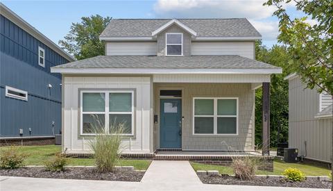 1108 S Dunn Ave, Fayetteville, AR 72701